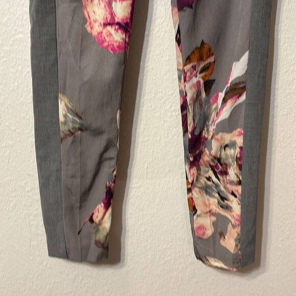 Trina Turk Floral Panel Slim Leg Pants Size 6 - Picture 5 of 6